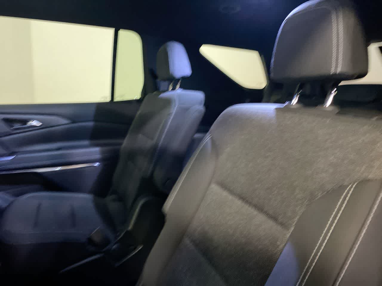 2025 Chevrolet Traverse FWD LT