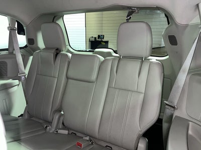 2011 Chrysler Town & Country Touring-L