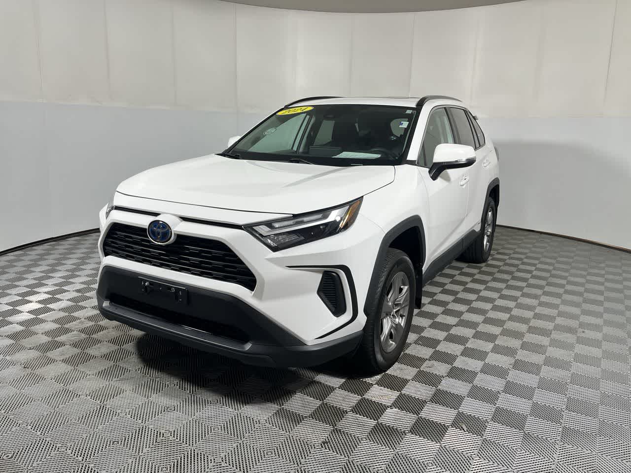 2024 Toyota RAV4 Hybrid XLE