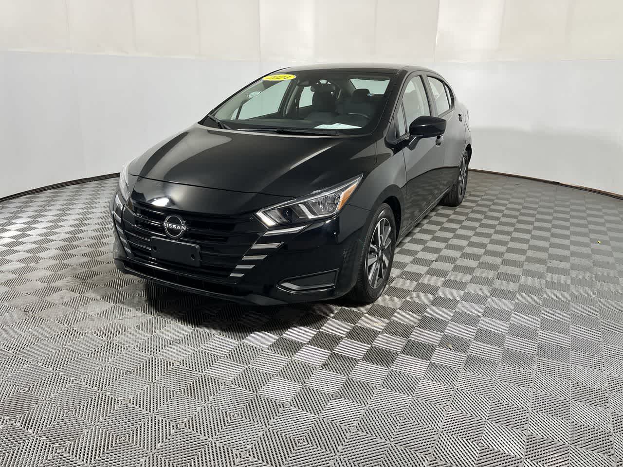 2024 Nissan Versa SV