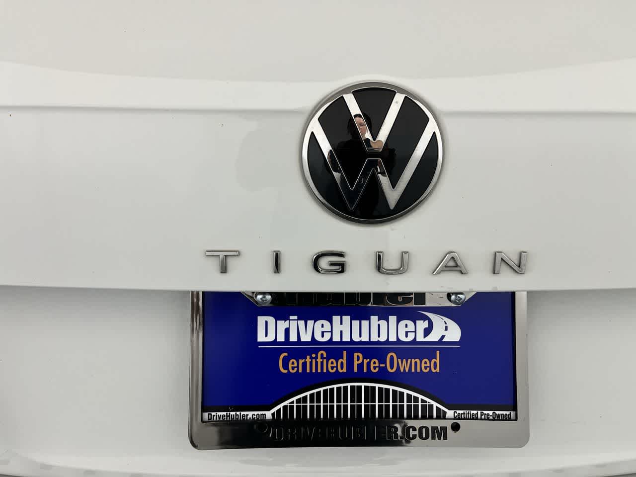 2022 Volkswagen Tiguan SE R-Line Black