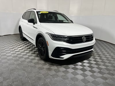 2022 Volkswagen Tiguan SE R-Line Black
