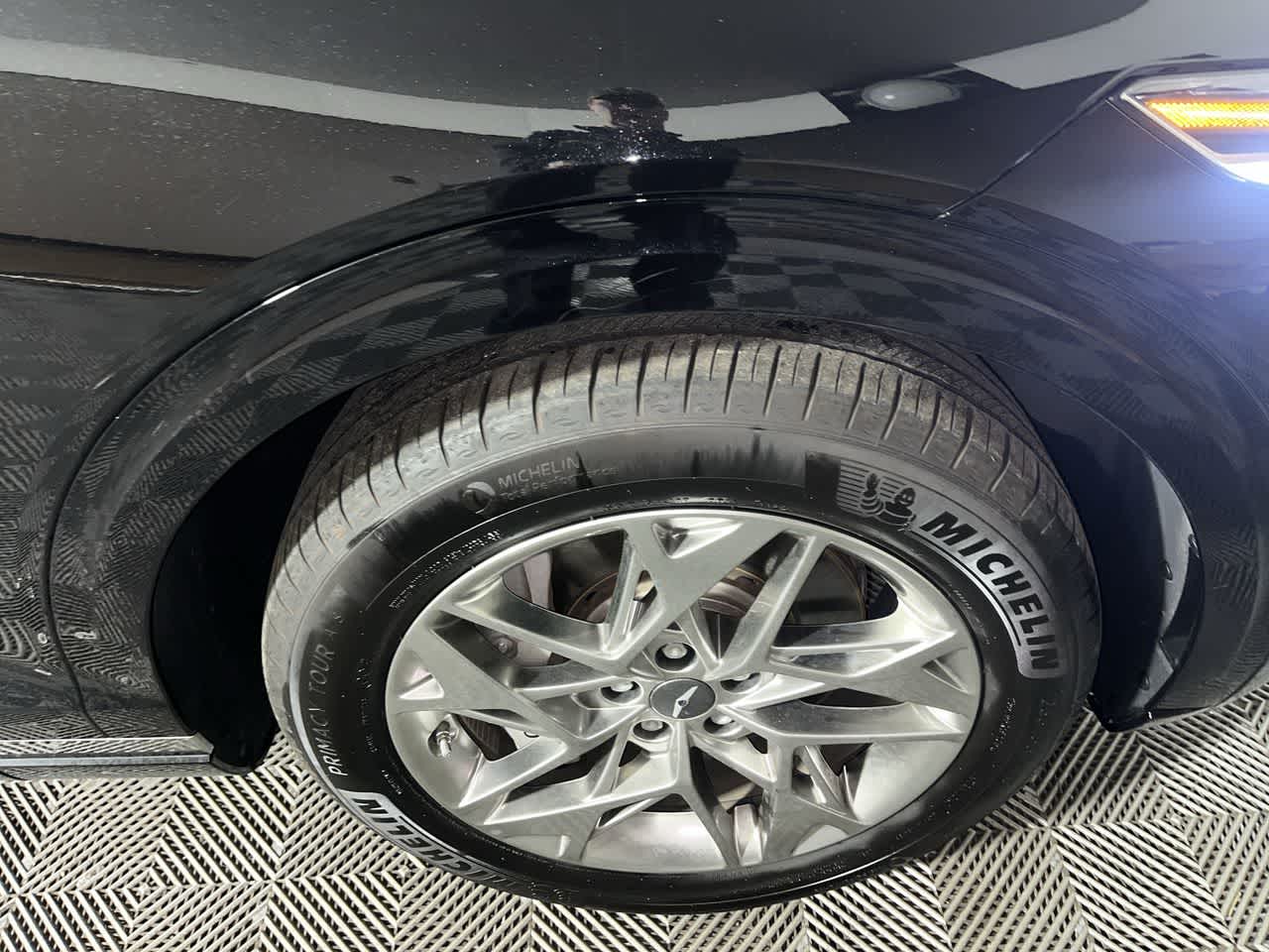 2025 Genesis GV70 2.5T