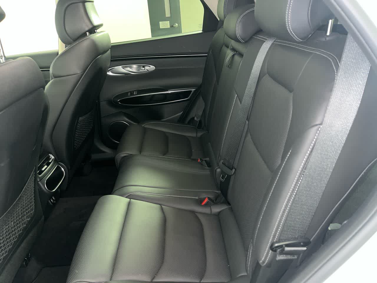 2025 Genesis GV70 2.5T