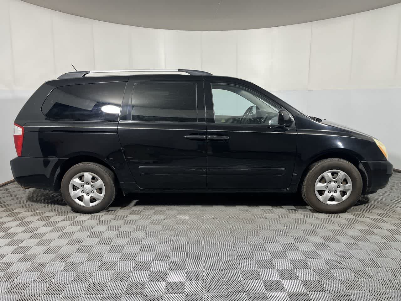 2009 Kia Sedona LX