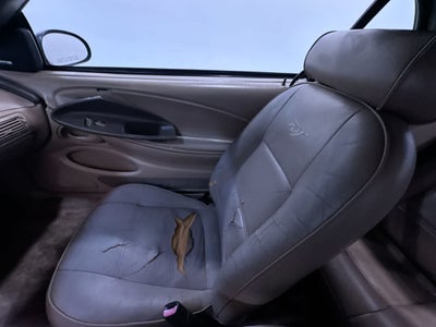 2003 Ford Mustang Deluxe