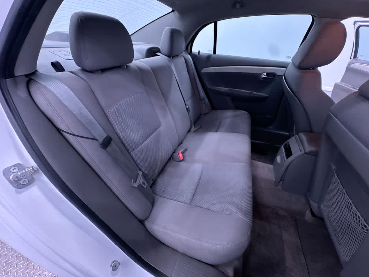 2011 Chevrolet Malibu LS w/1FL