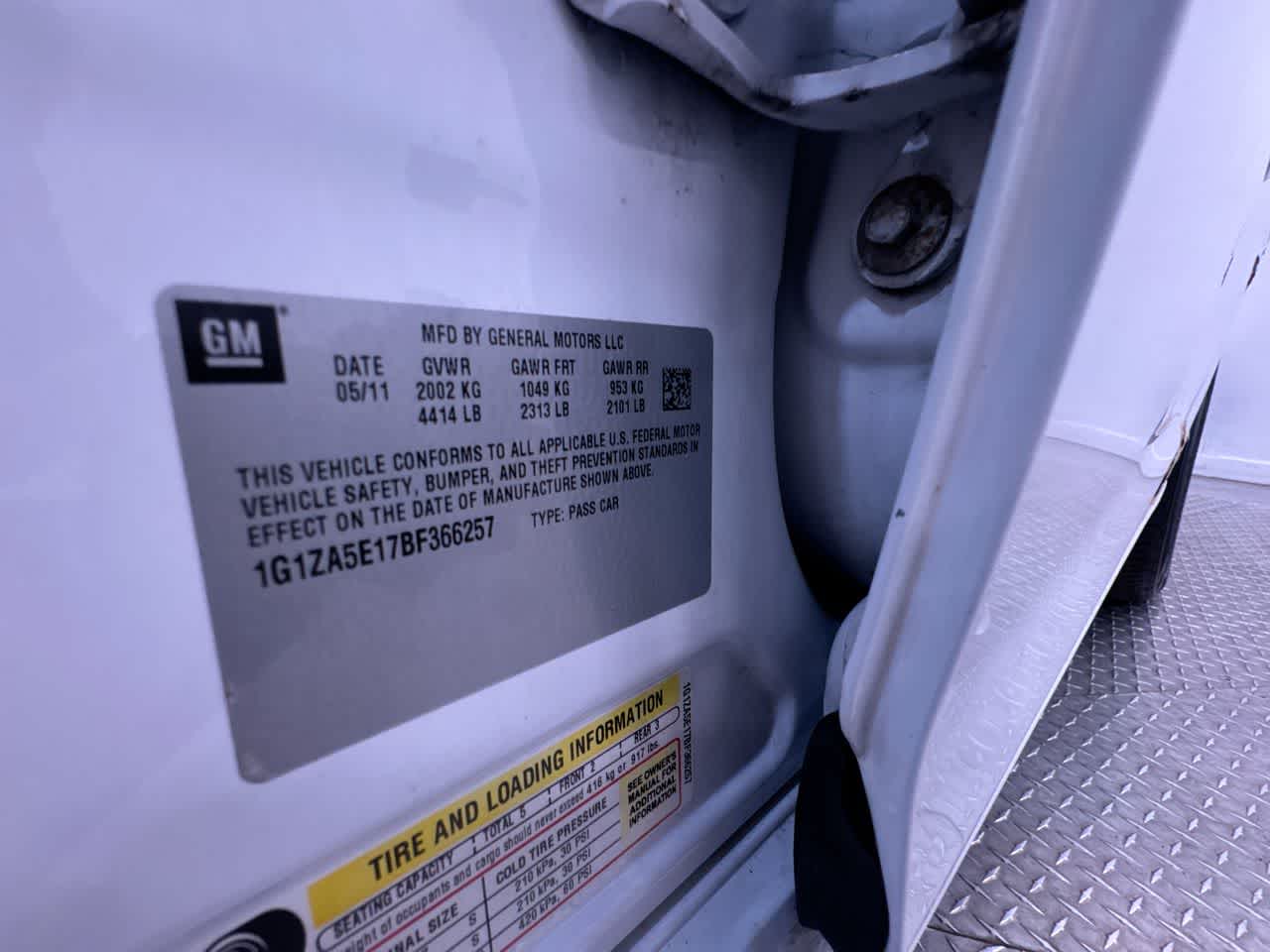 2011 Chevrolet Malibu LS w/1FL
