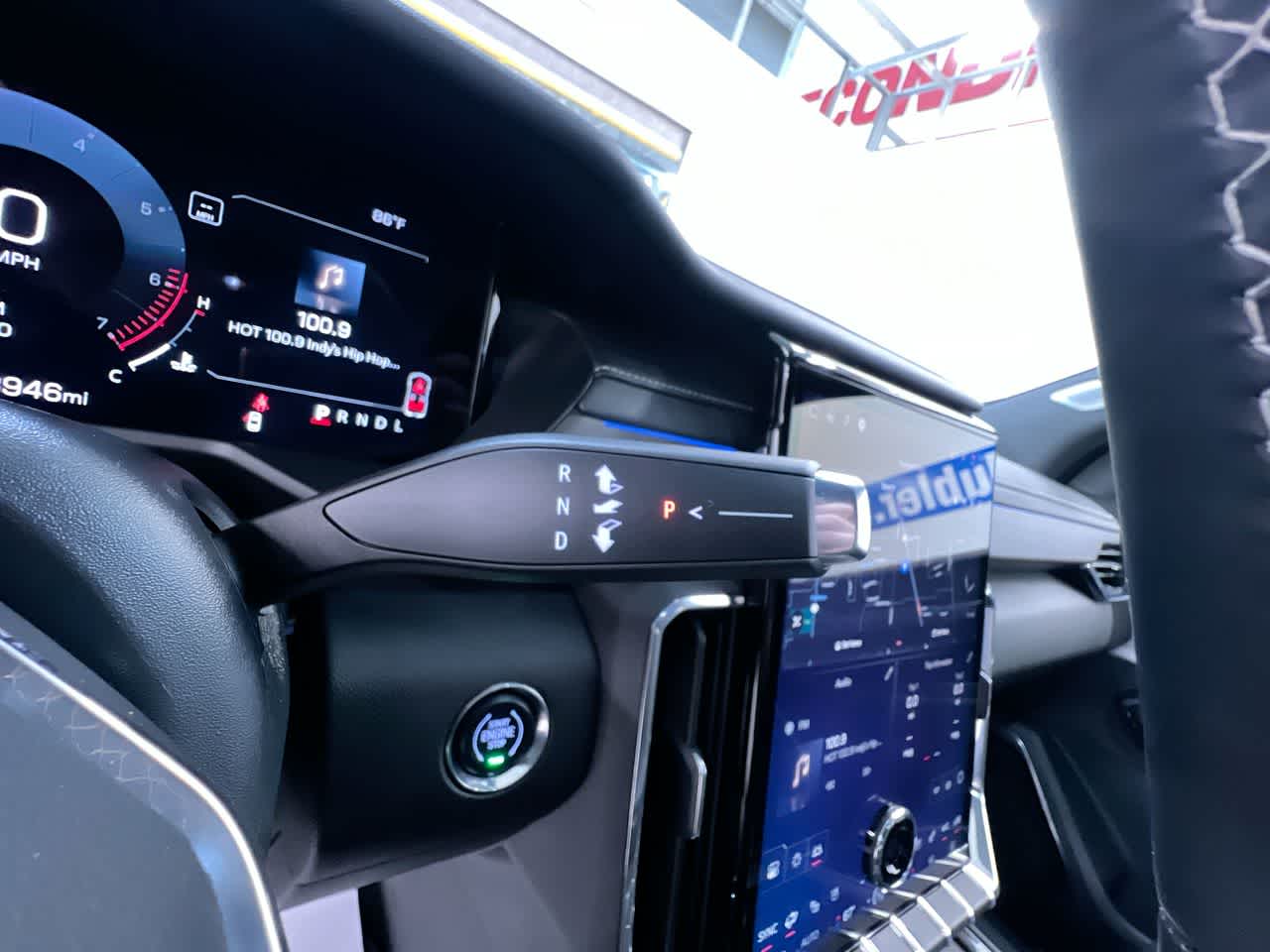 2025 GMC Acadia FWD Denali
