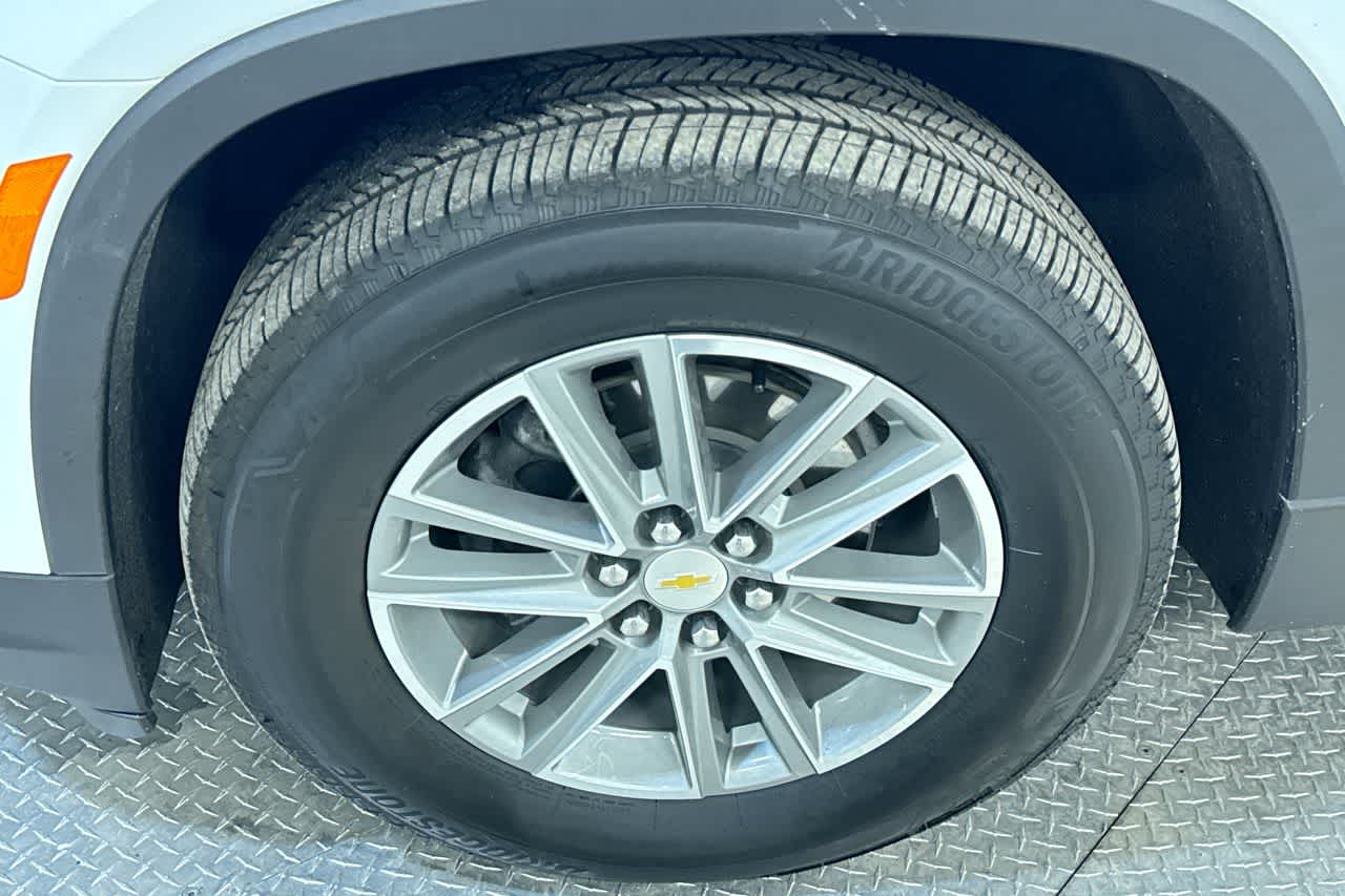 2022 Chevrolet Traverse LT Cloth