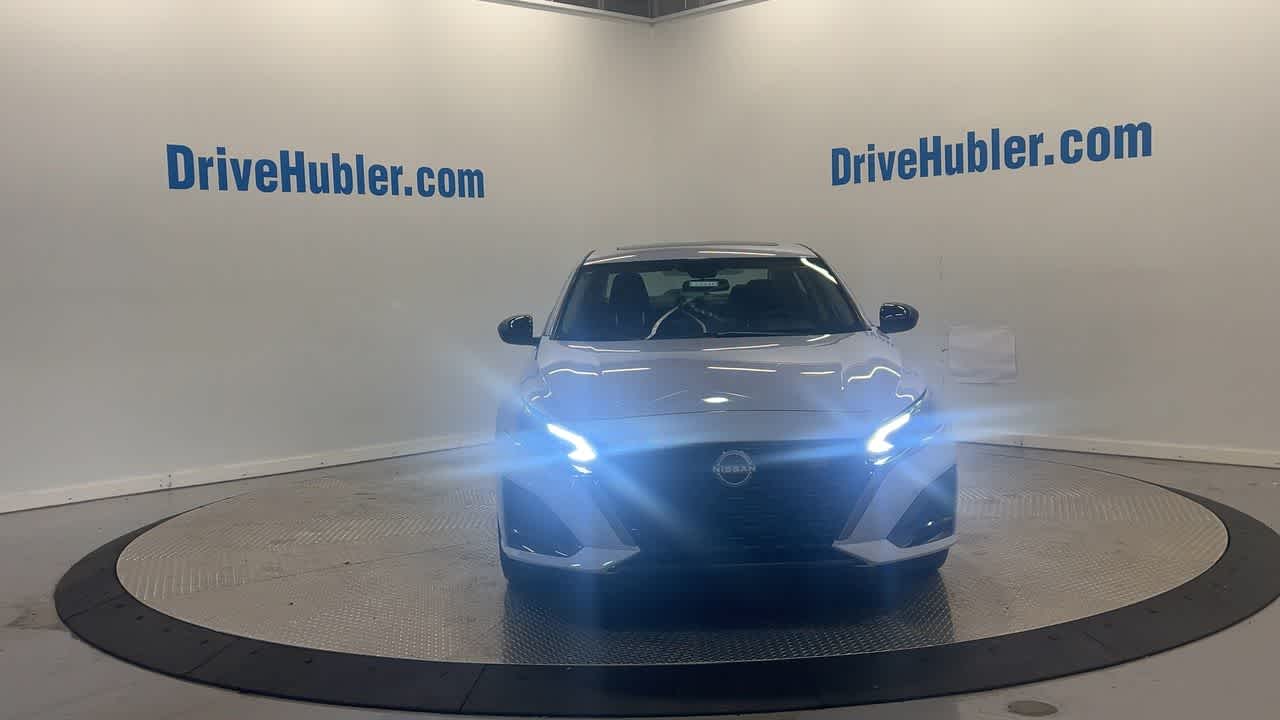 2025 Nissan Altima SR