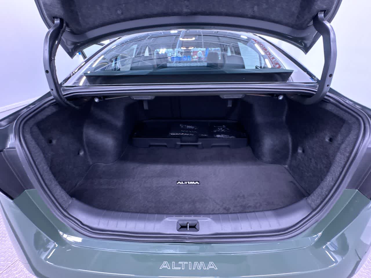 2026 Nissan Altima SR