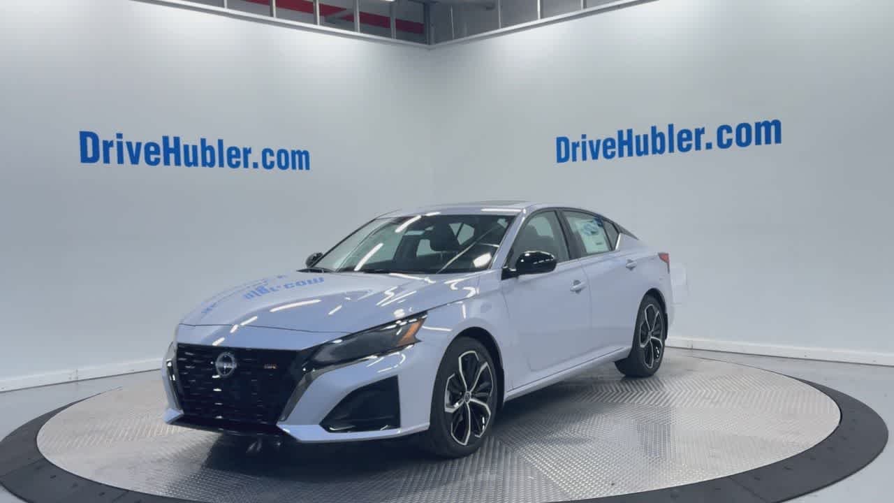 2025 Nissan Altima SR