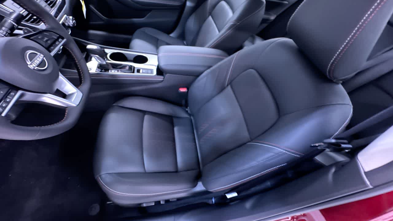 2025 Nissan Altima SR