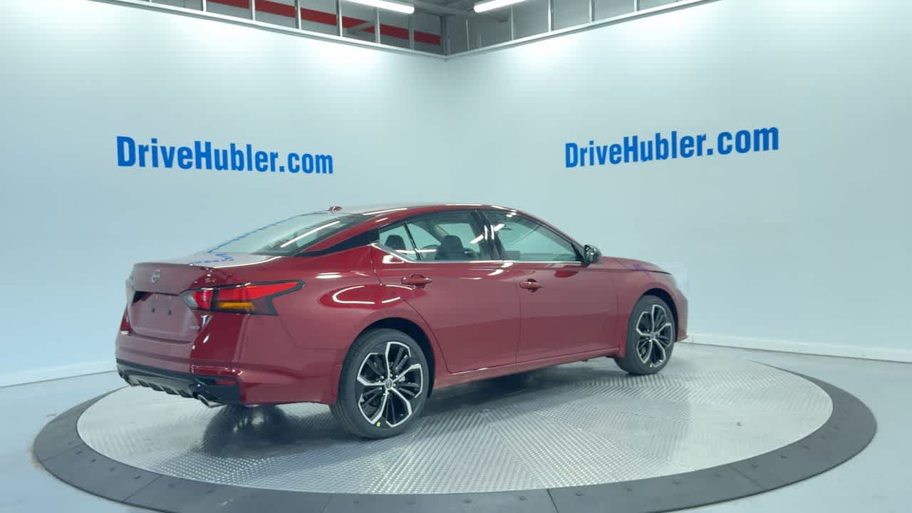 2025 Nissan Altima SR