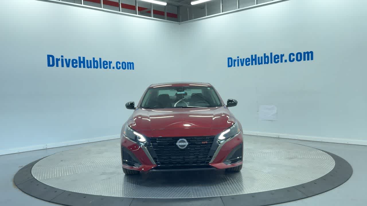 2025 Nissan Altima SR