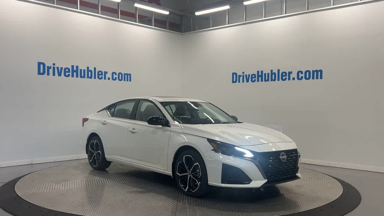 2025 Nissan Altima SR