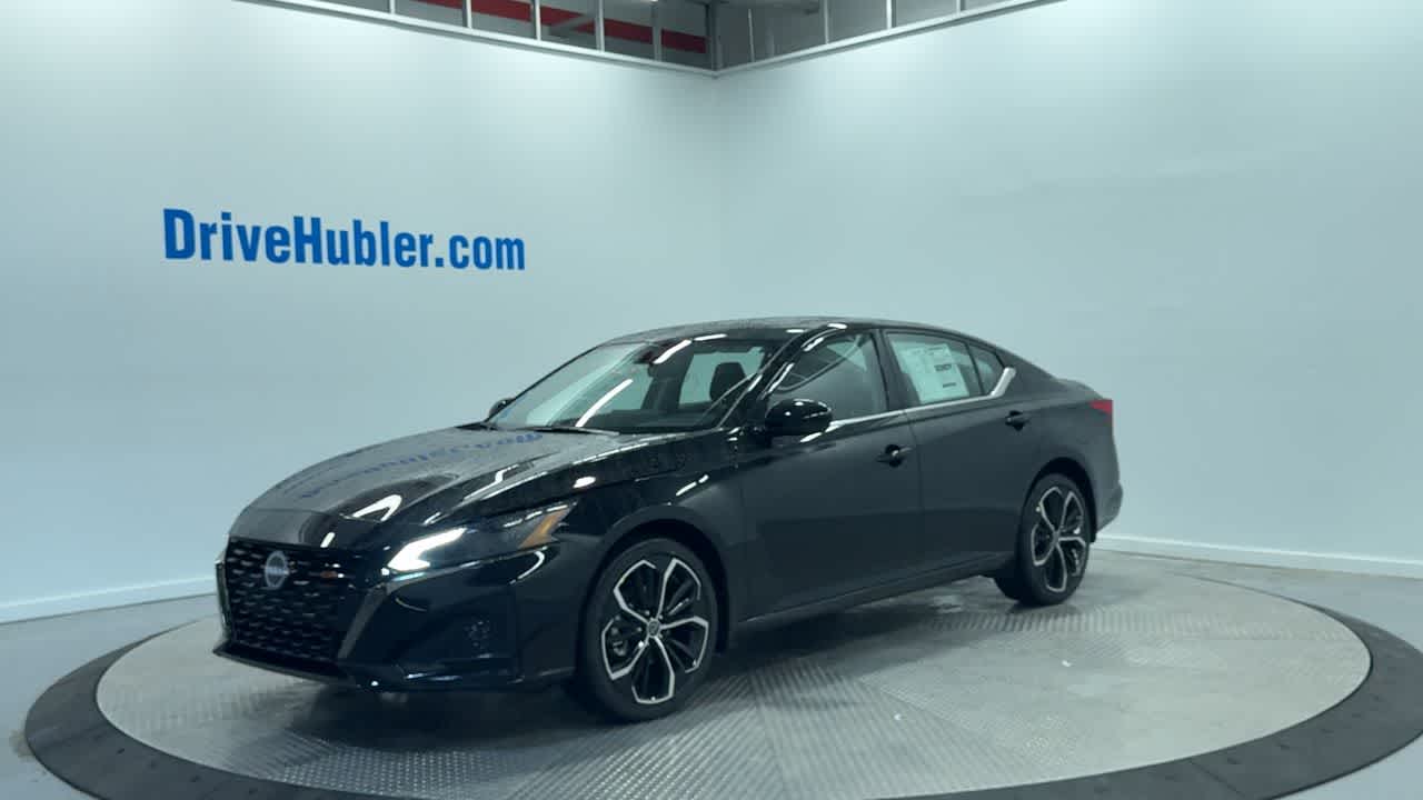 2025 Nissan Altima SR