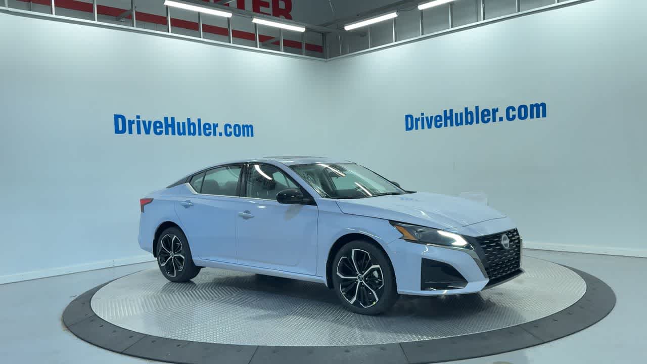 2025 Nissan Altima SR