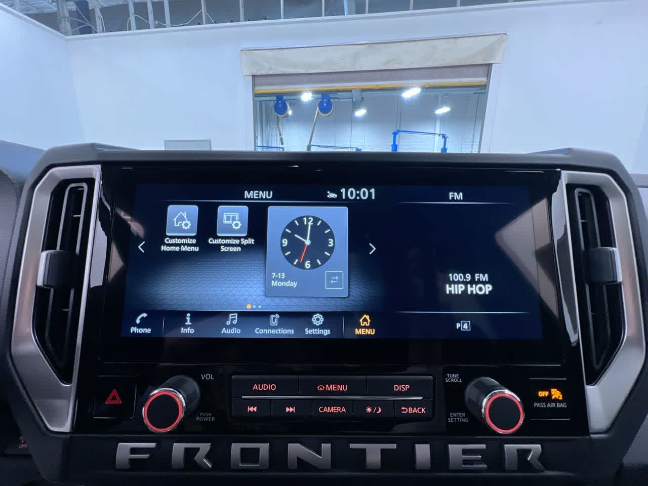 2026 Nissan Frontier SV