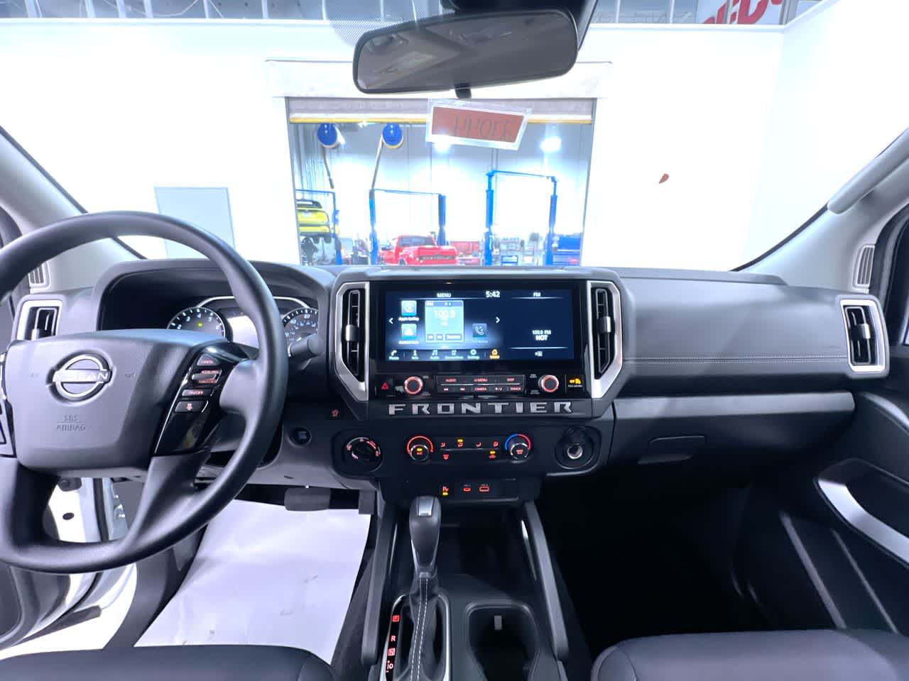 2027 Nissan Frontier SV