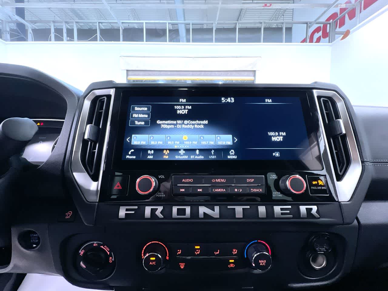 2027 Nissan Frontier SV