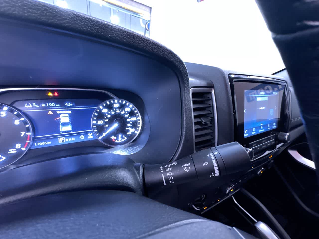 2023 Nissan Frontier SV