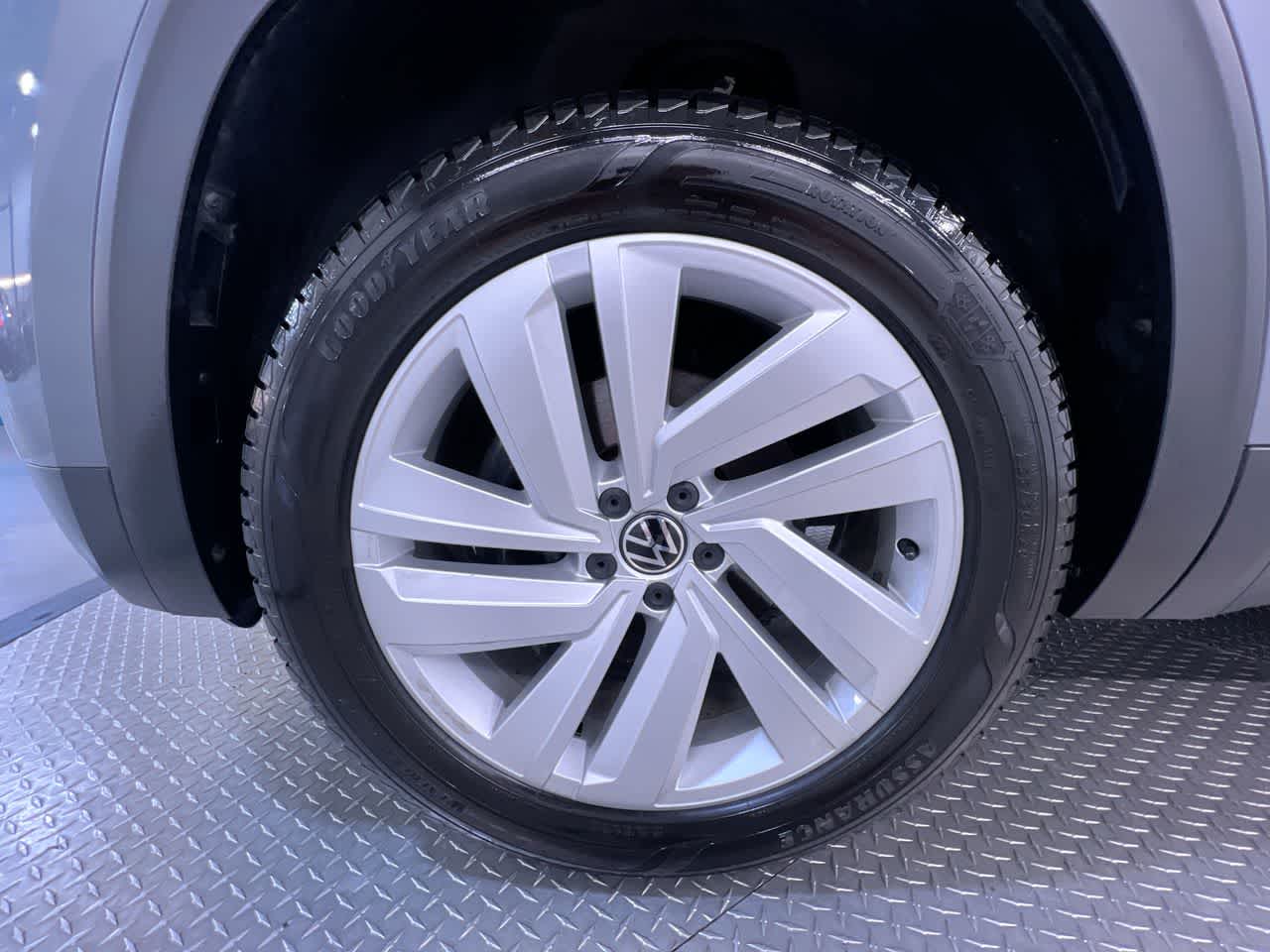 2023 Volkswagen Atlas Cross Sport 3.6L V6 SE w/Technology