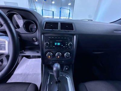 2014 Dodge Challenger SXT