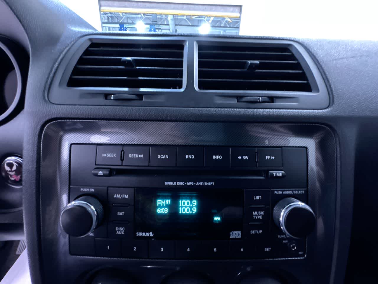 2014 Dodge Challenger SXT