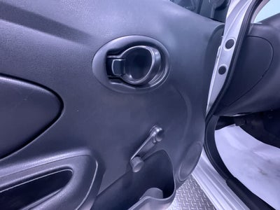 2015 Nissan Versa S Plus