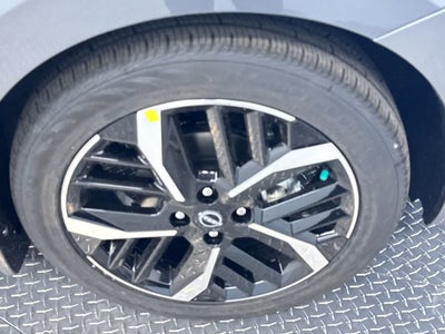 2025 Nissan Versa SR