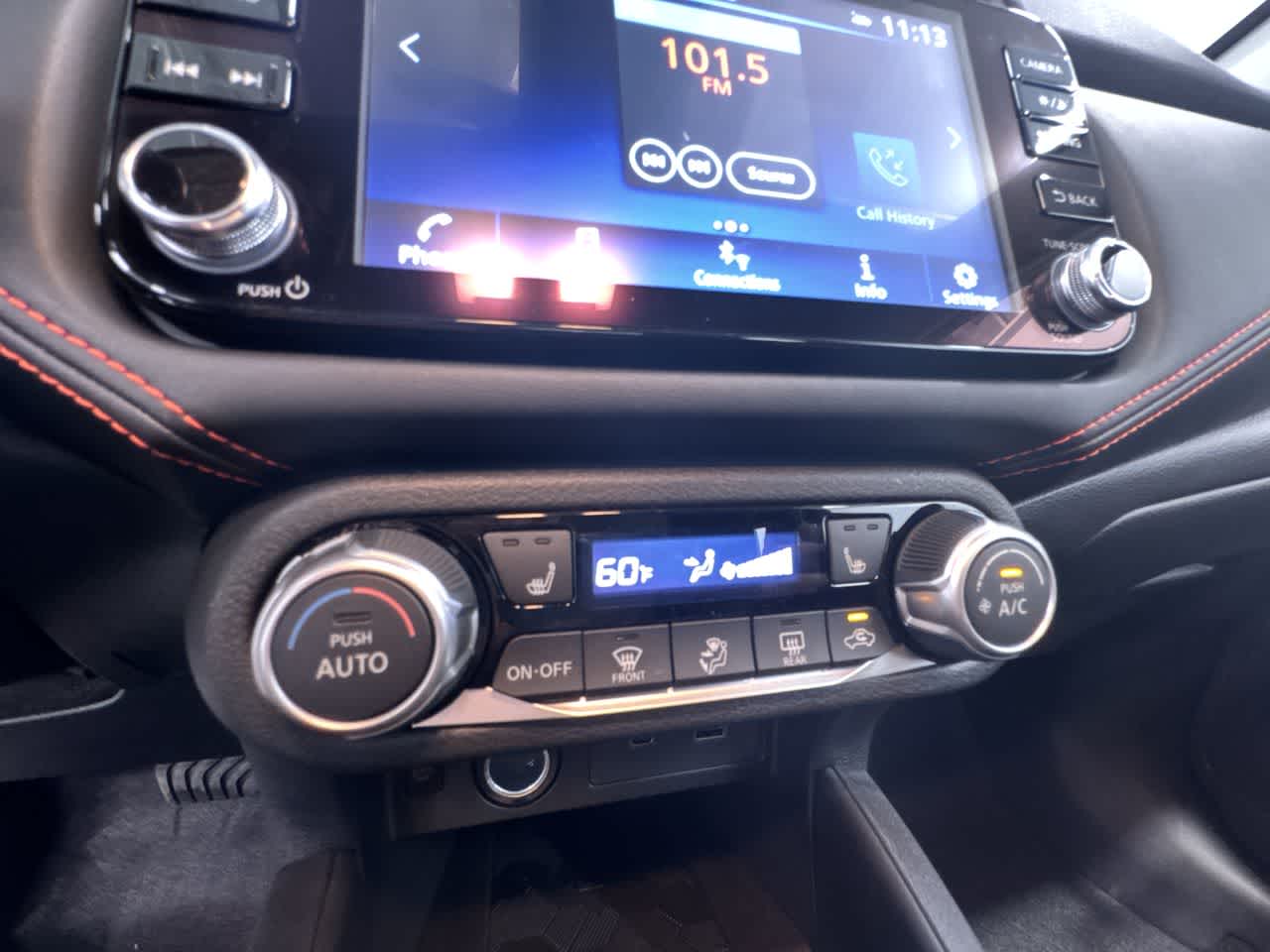 2025 Nissan Versa SR