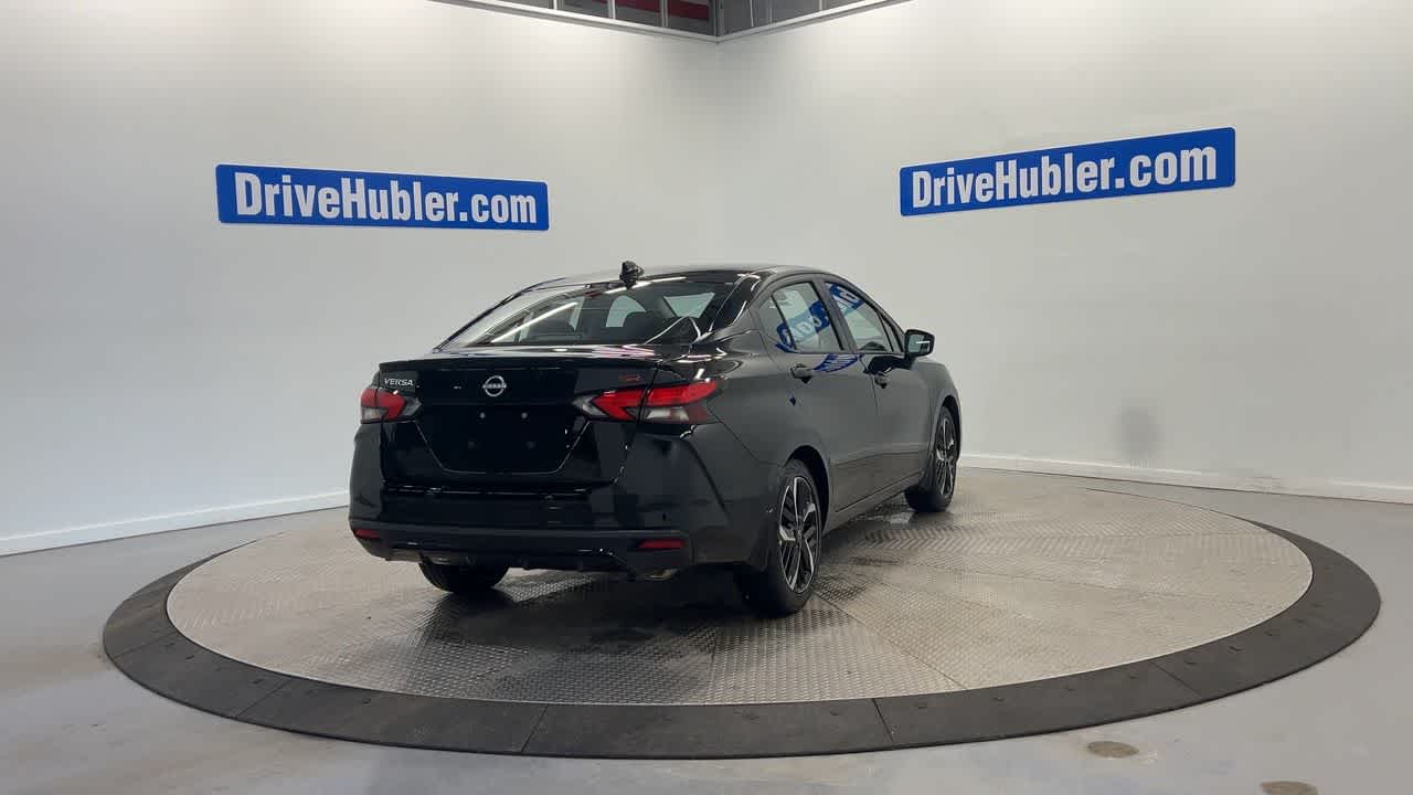 2025 Nissan Versa SR