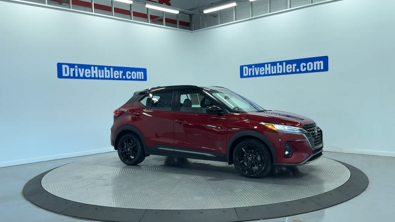 2023 Nissan Kicks SR
