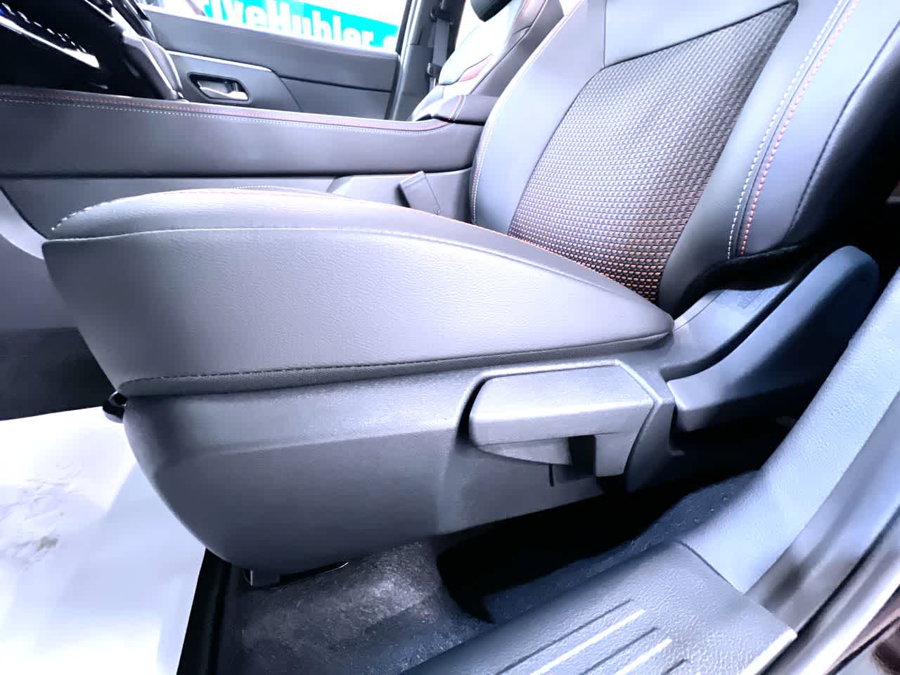 2027 Nissan Kicks SR