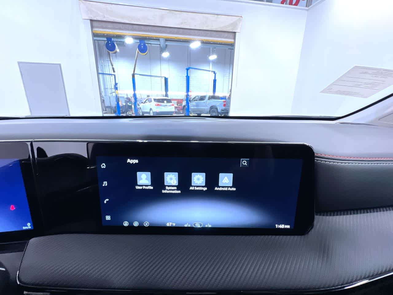 2027 Nissan Kicks SR