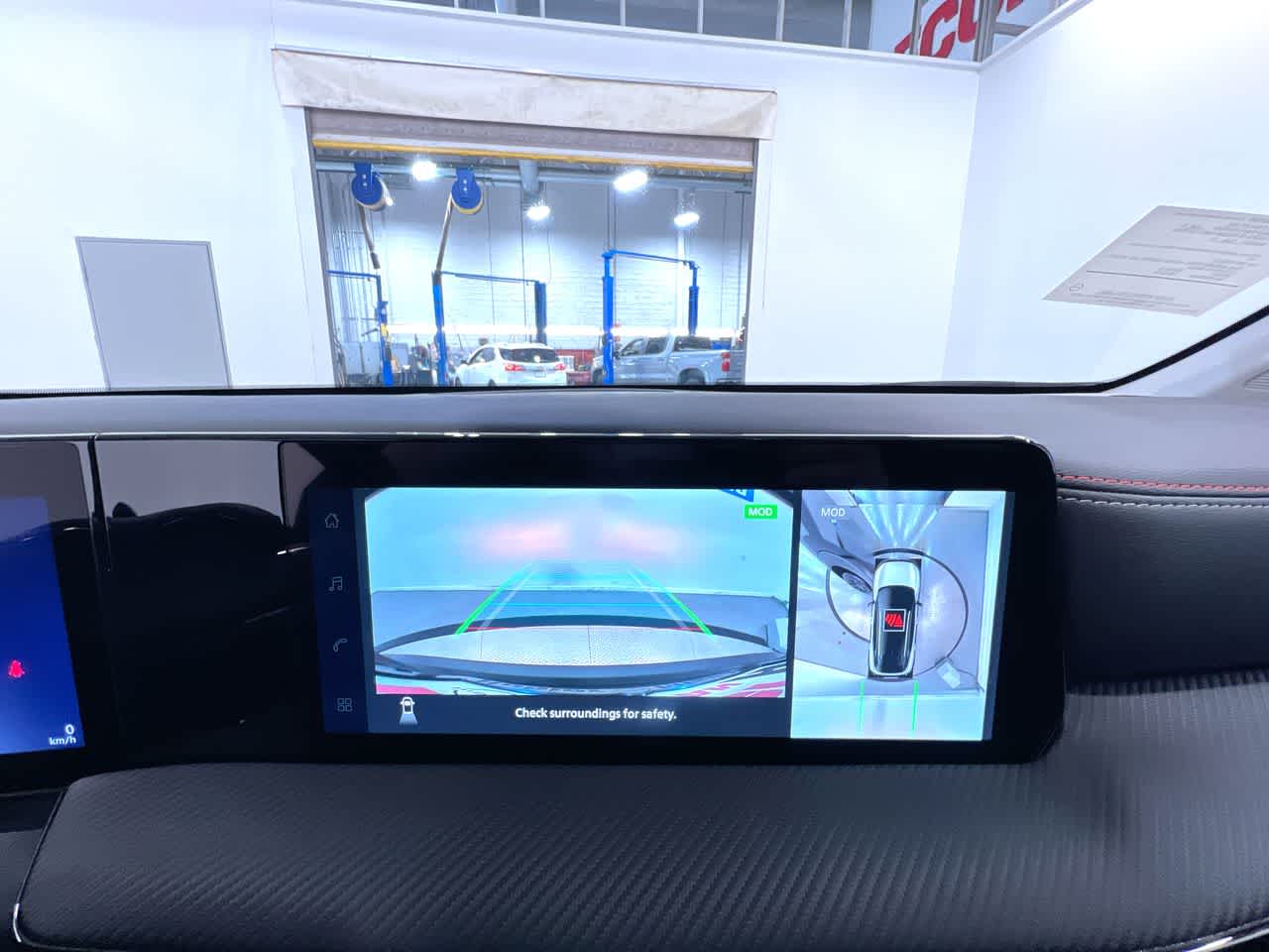 2027 Nissan Kicks SR