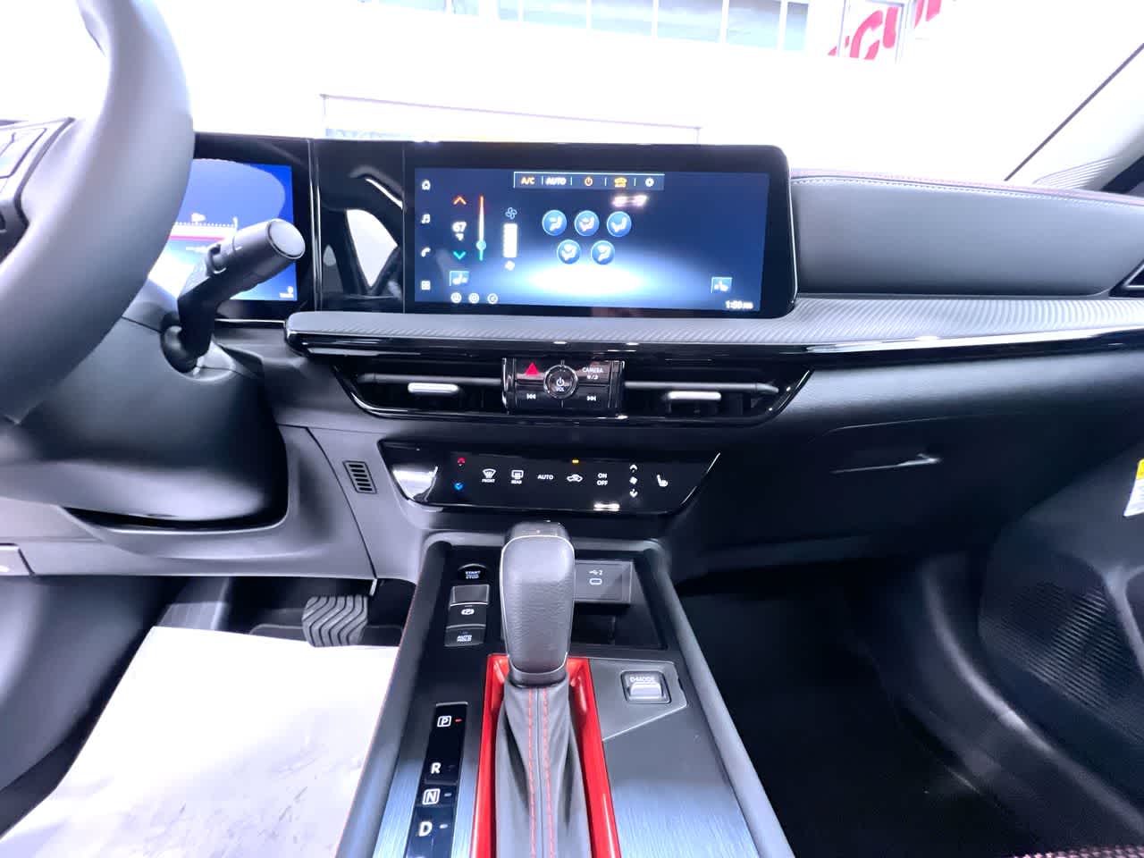 2027 Nissan Kicks SR