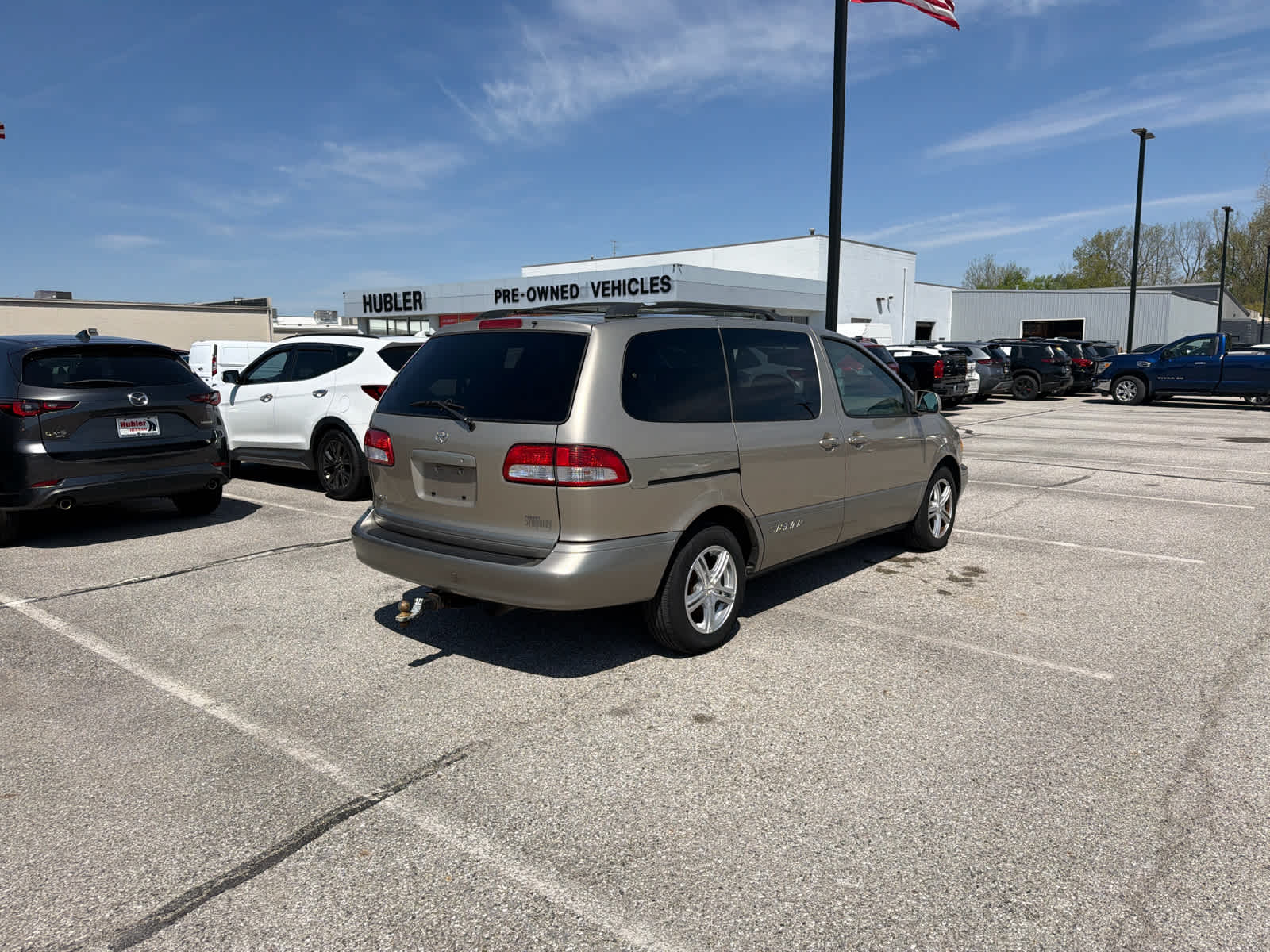 Used 2002 Toyota Sienna LE with VIN 4T3ZF13C72U487889 for sale in Indianapolis, IN