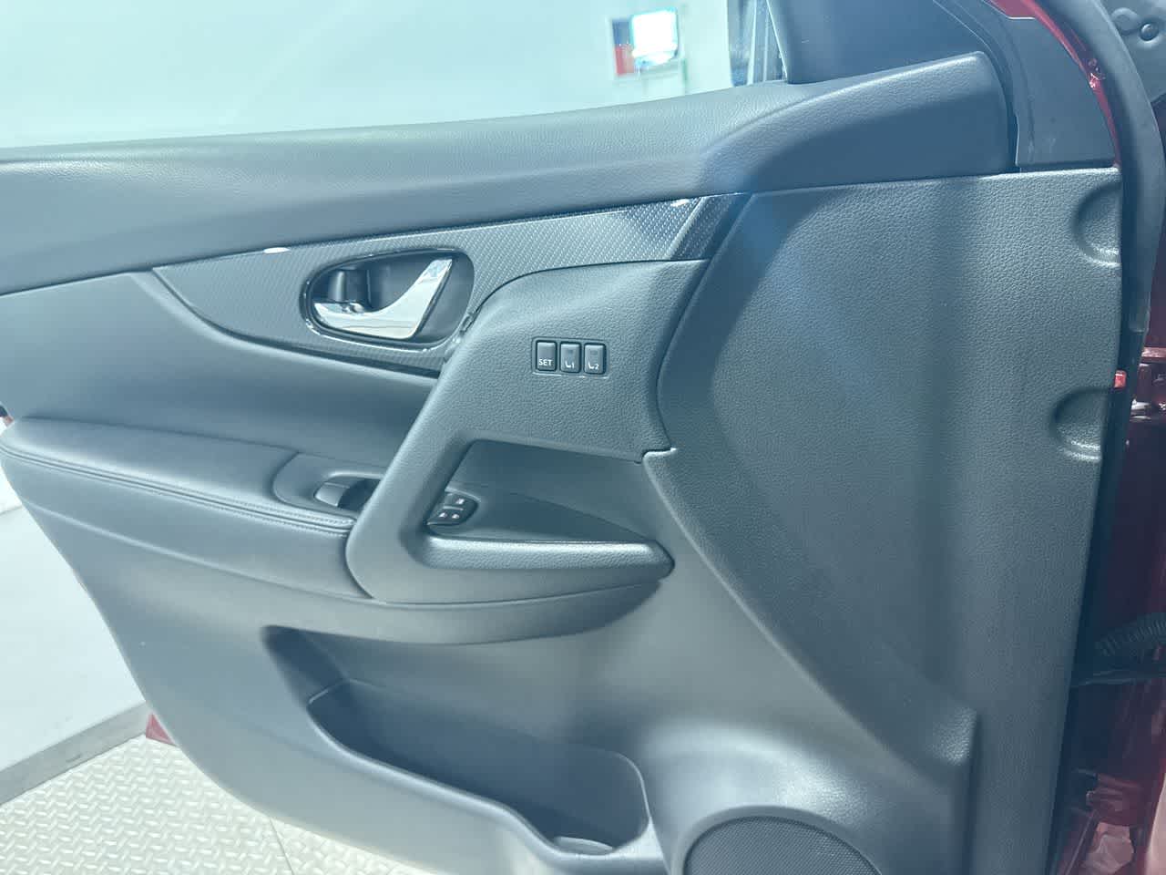 2020 Nissan Rogue SL