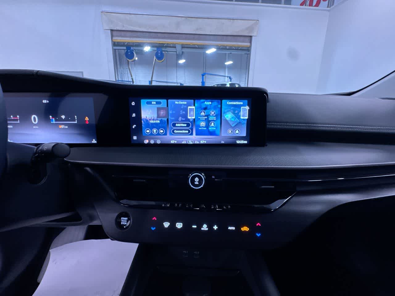 2026 Nissan Murano SV