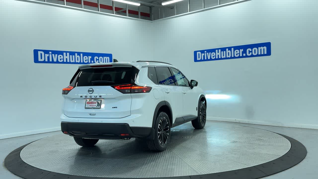 2026 Nissan Rogue Dark Armor