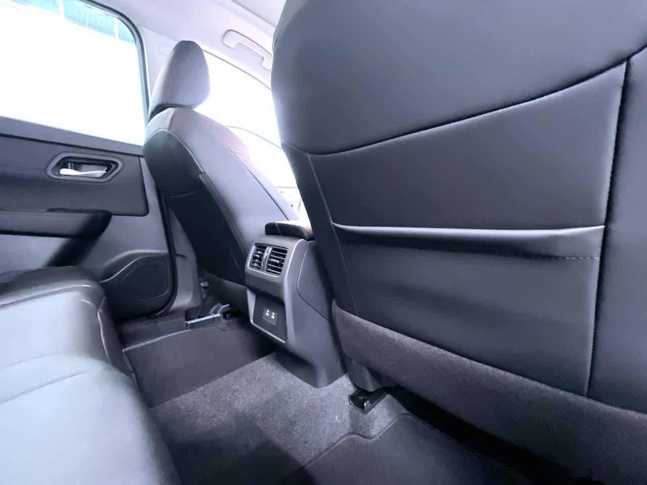2027 Nissan Rogue Base