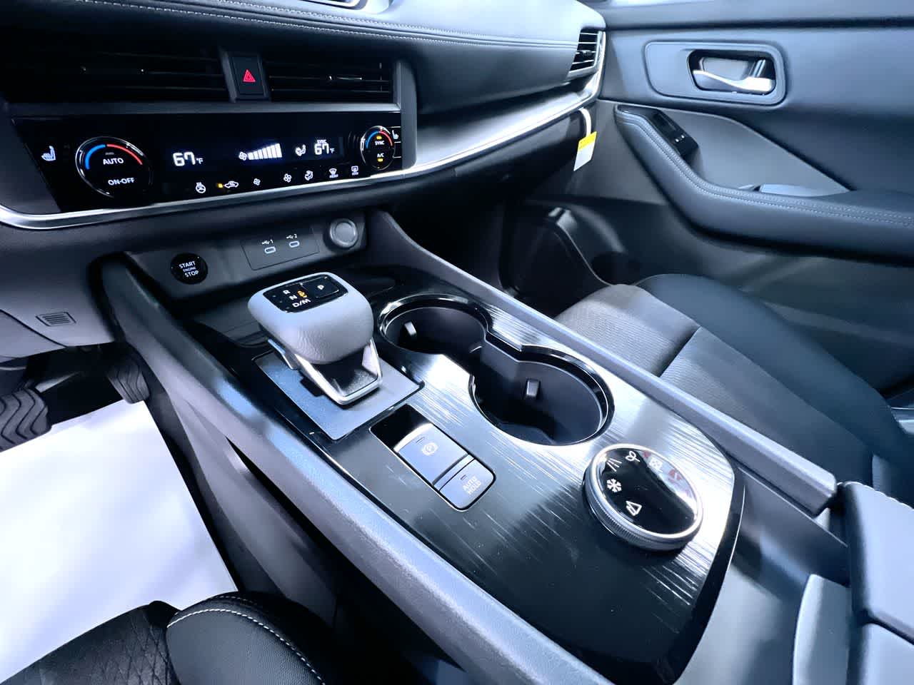 2027 Nissan Rogue Base