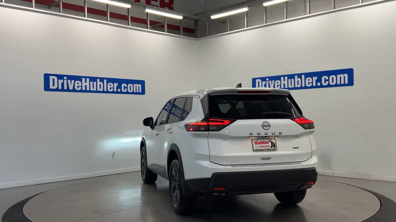 2027 Nissan Rogue Base