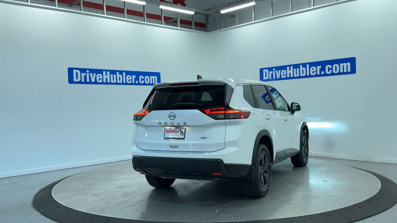 2026 Nissan Rogue SV
