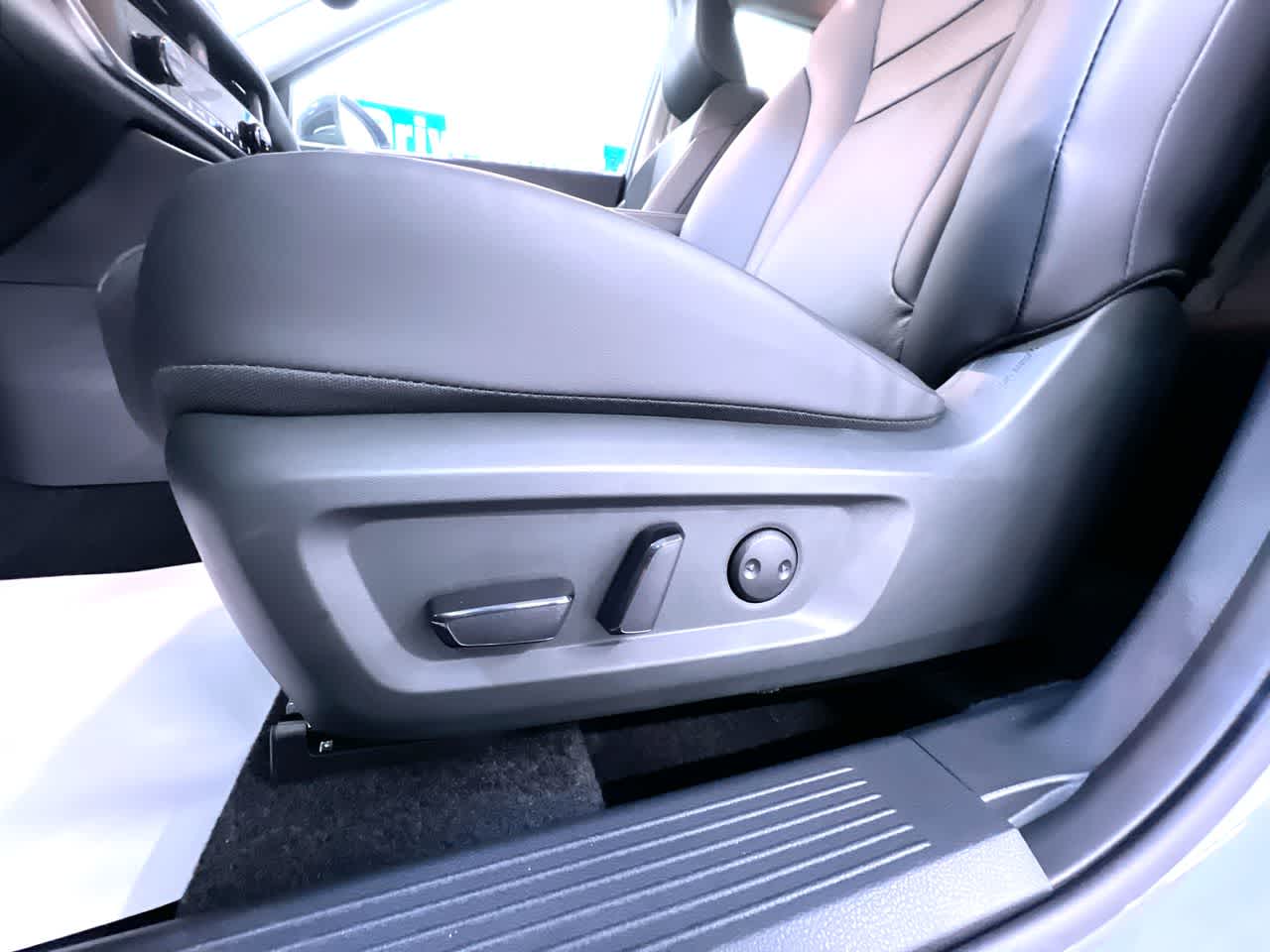 2027 Nissan Rogue Base