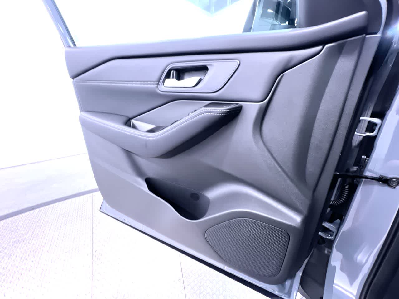 2027 Nissan Rogue Base
