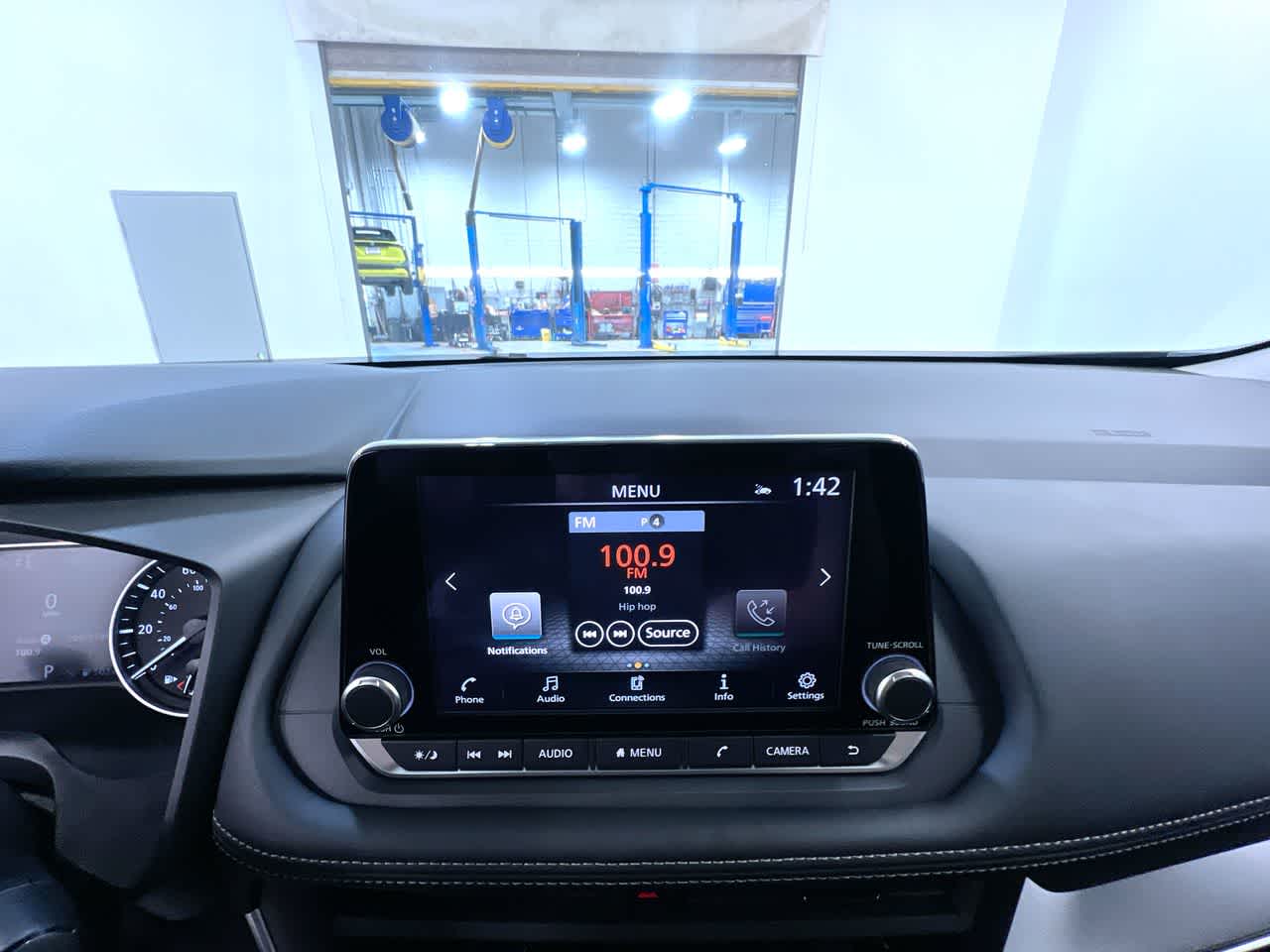 2027 Nissan Rogue Base